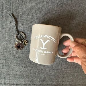 Yellowstone Dutton Ranch Mug & key ring RIP train station tours cowboy hat NWOT